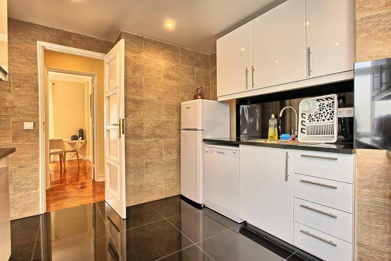 Almirante 3-Four Bedrooms Lisboa Apartmán