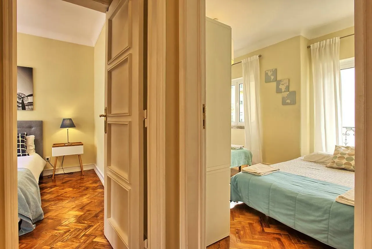 Almirante 3-Four Bedrooms Lisbon Apartment