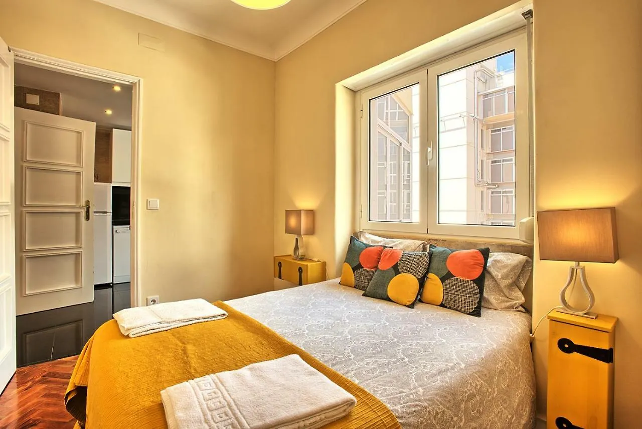 Apartment Almirante 3-Four Bedrooms Lisbon